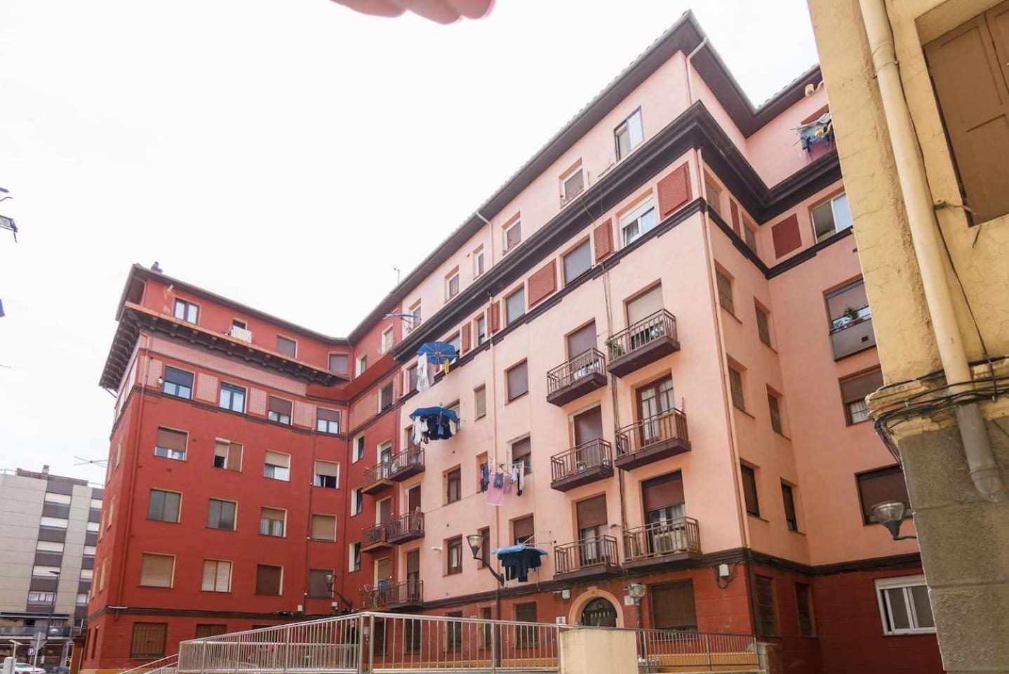 Vivienda Turistica Reformada Con Encanto Bilbao Exterior photo